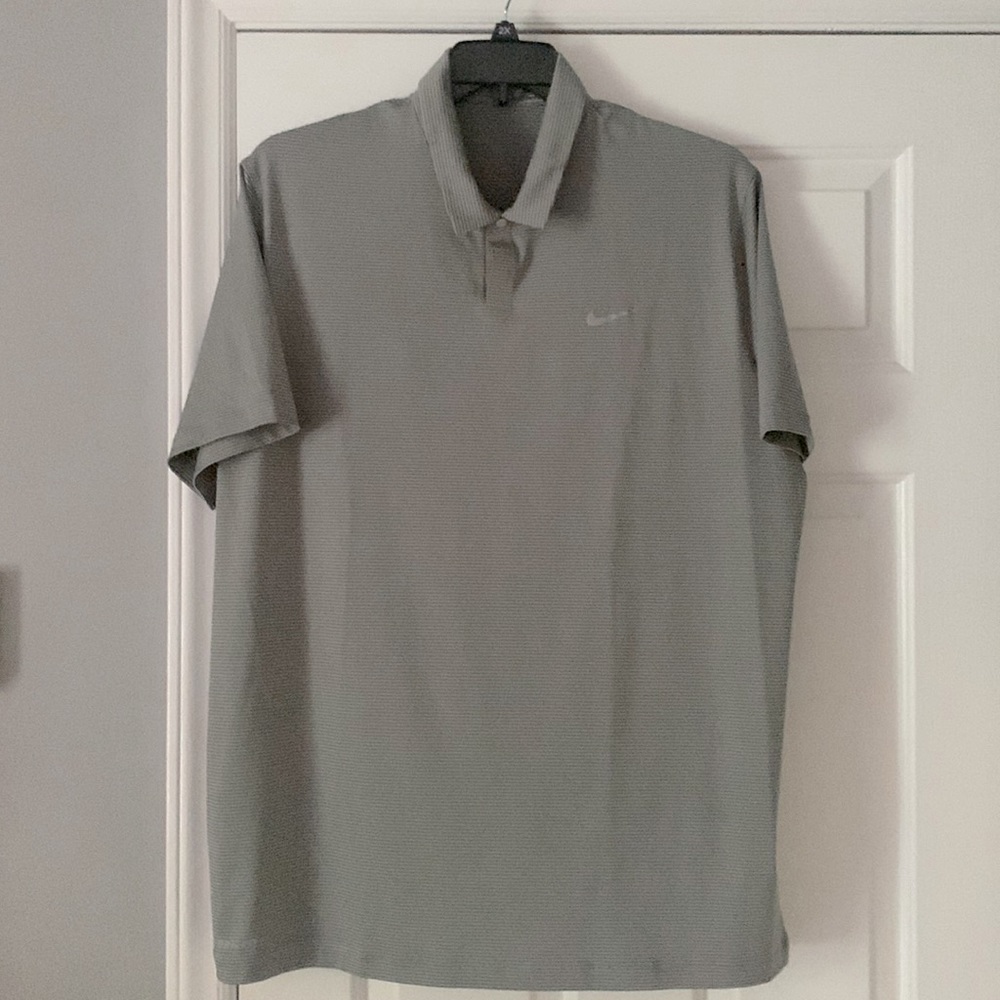 XL Grey Nike Tiger Woods Collection Golf Polo never worn perfect conditions
